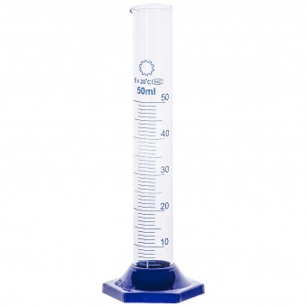 Цилиндр мерный на пластмассовой подставке 50 мл.  Цилиндр мерный на пластмассовой подставке 50 мл.
