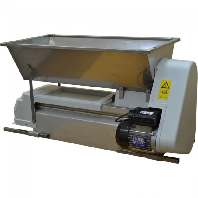 Электрический измельчитель с гребнеотделителем RONDINELLA весь из нерж. стали Электрический измельчитель с гребнеотделителем RONDINELLA весь из нерж. стали