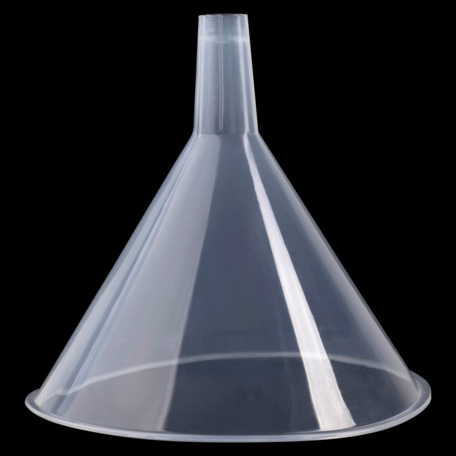 Воронка полипропиленовая d-150 мм, h-145 мм.