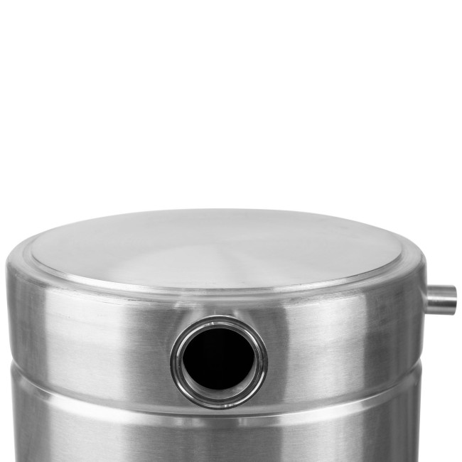 Куб 35 л с зиговкой, отвод ВР 1/2, штуцер Clamp 2,0", тройное дно 32*45 с купол.крышкой Куб 35 л с зиговкой, отвод ВР 1/2, штуцер Clamp 2,0", тройное дно 32*45 с купол.крышкой